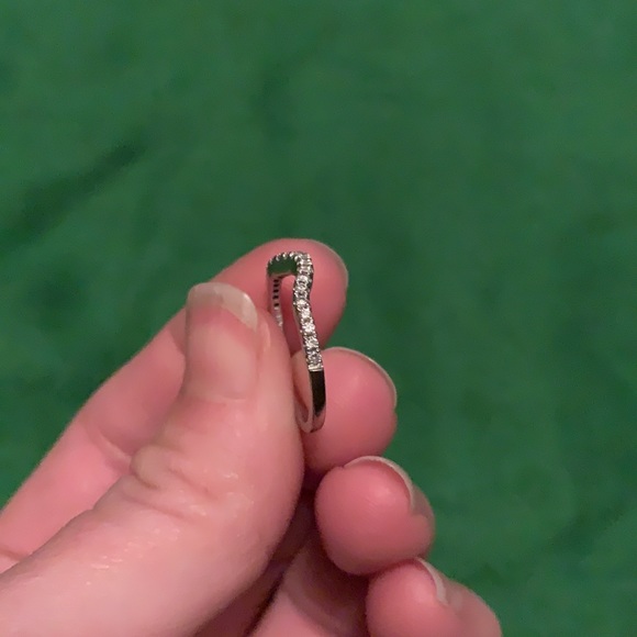 14K White Gold & Diamond Contoured Wedding Band - Picture 4 of 10